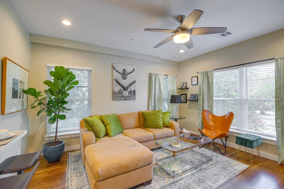 Pet-Friendly Houston Apartment Walk to Midtown!