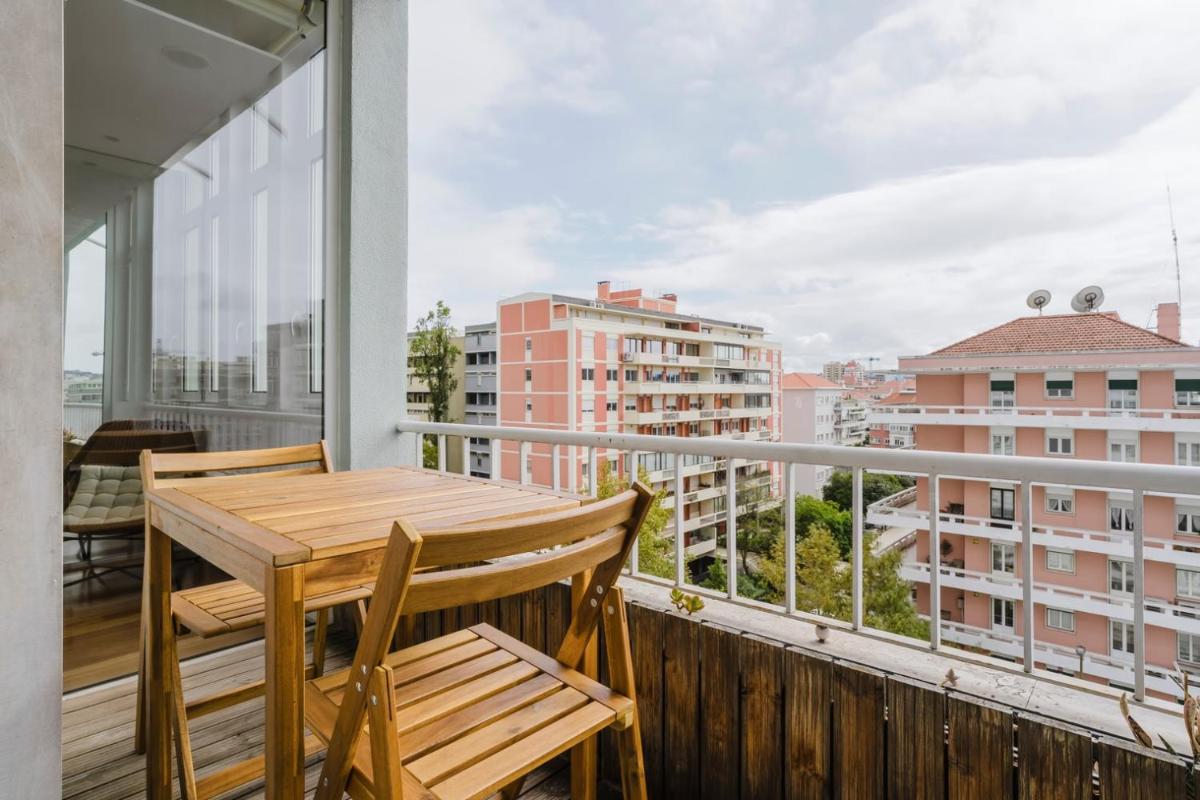 Apartment T3 in Alvalade