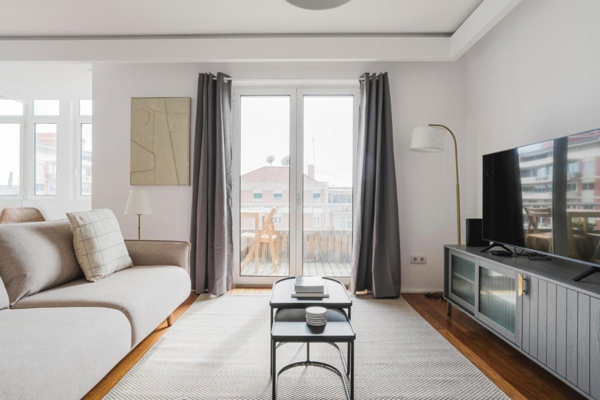 Apartment T3 in Alvalade