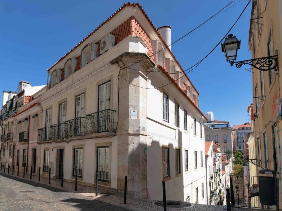 Historical 3 Bedroom Duplex Apartment in Lisbon