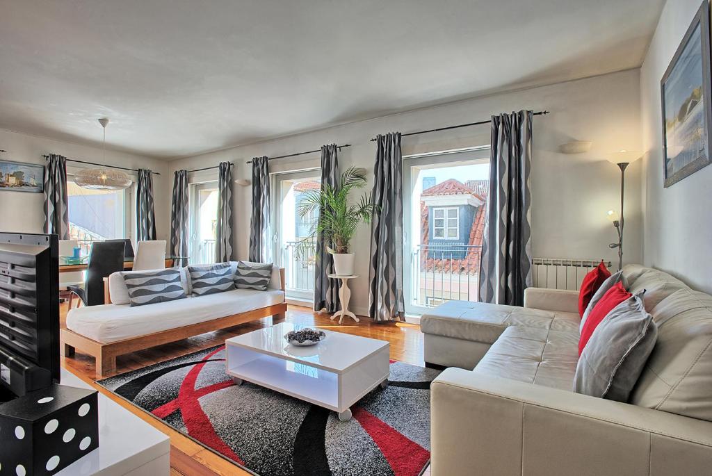 MyPlaceLisbon – Bairro Alto Apartment