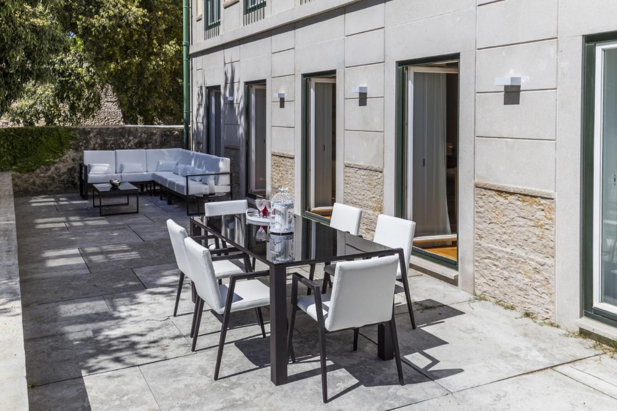 MyPlaceLisbon – Luxury Castle Apartment