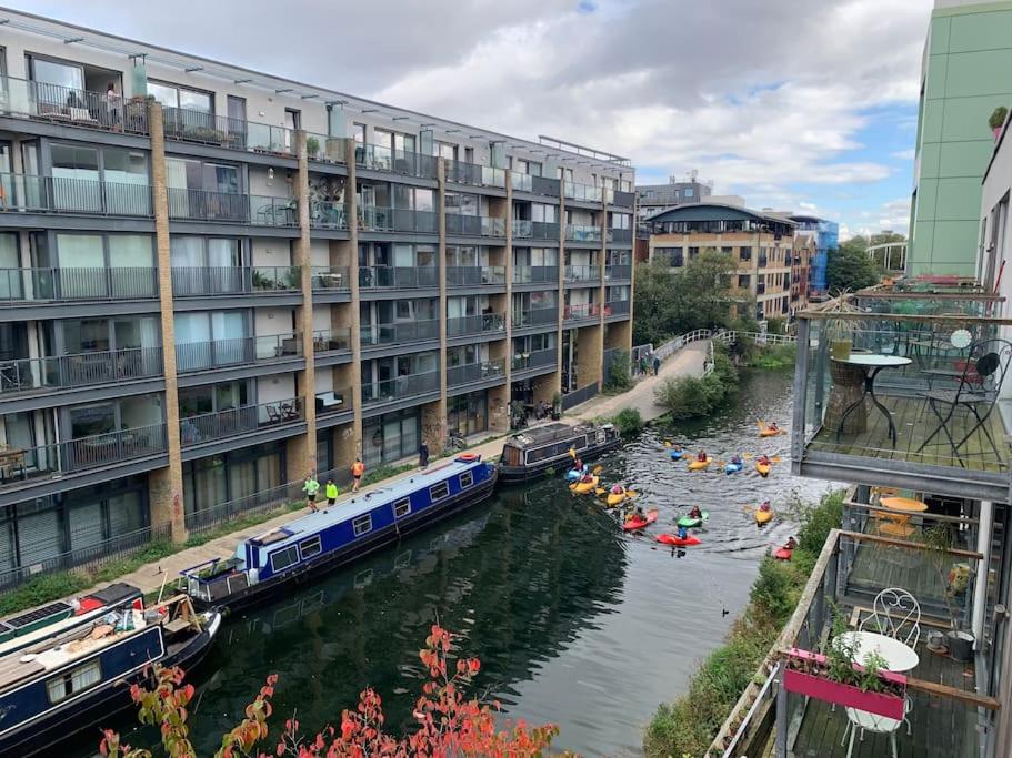 2 bed Apt, Hoxton, Canal views