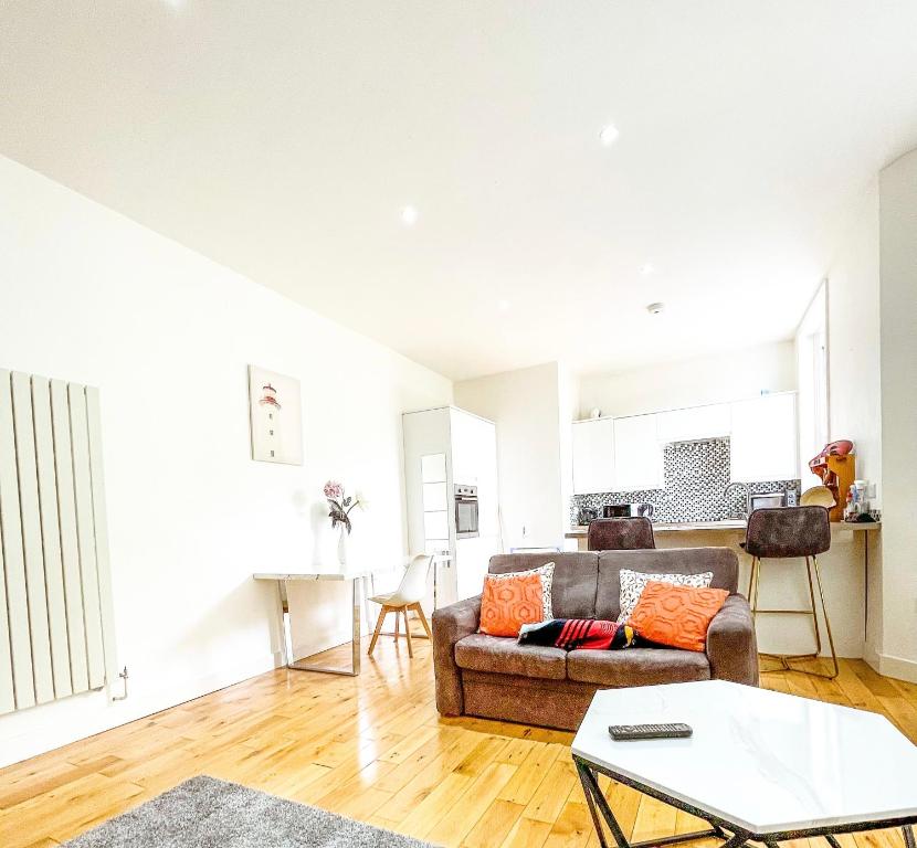 Beautiful 2-Bed Apartment in London