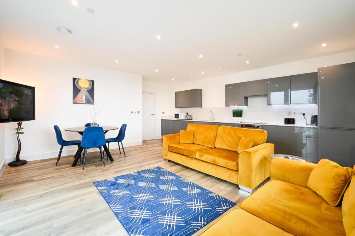 Central luxury 2 Bed apartment