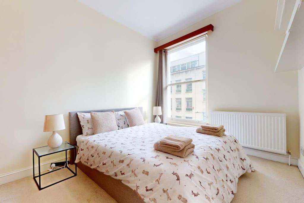 Charming and Bright Flat in Paddington!