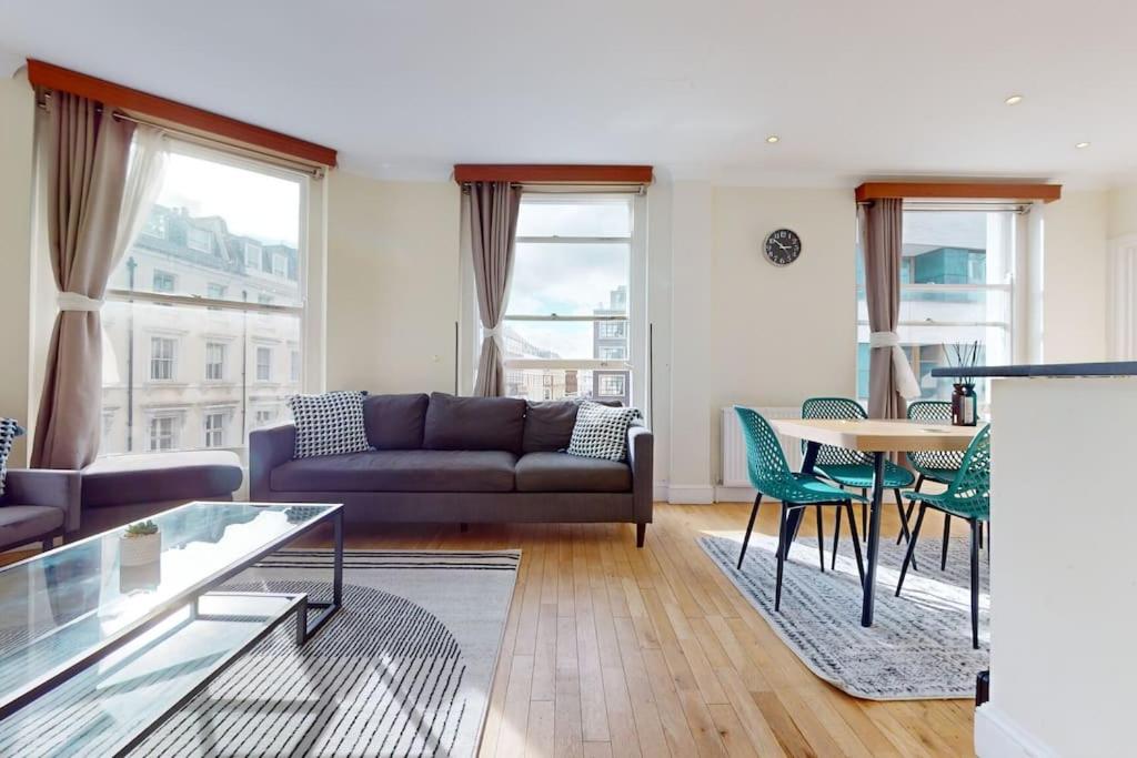 Charming and Bright Flat in Paddington!