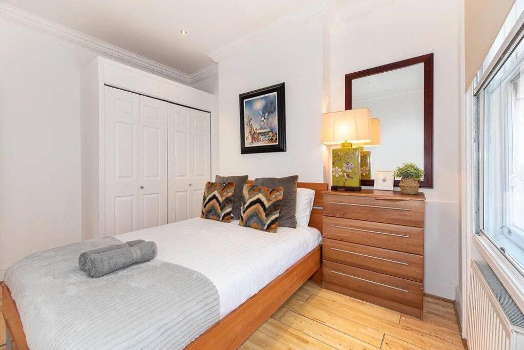 Discover London Central 2 Bedroom in Kensington