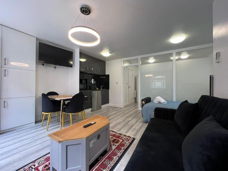 Golders Green – Modern One Bed Property