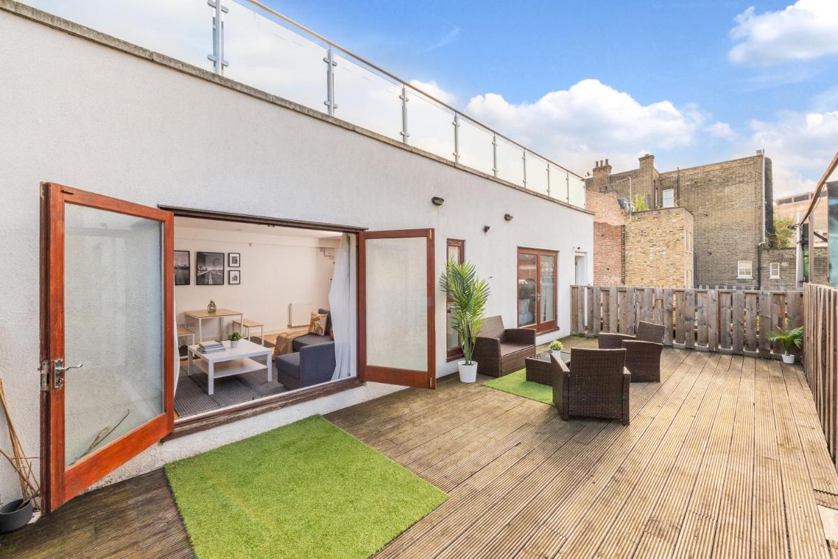 London Waterloo Apartment with Large Private Terrace – View of the London Eye – 1 Bedroom 1 Bath