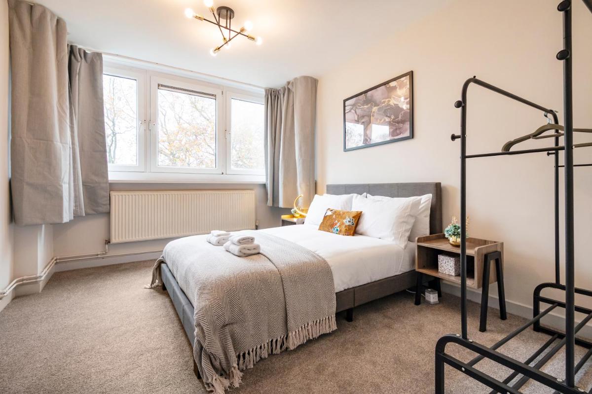 Lovely 4 bedroom flat in Wandsworth- London