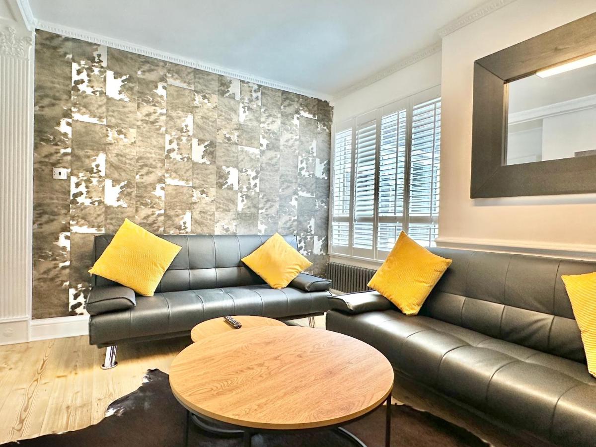 Newly refurbished ,chic, attractive 3 bedroom flat