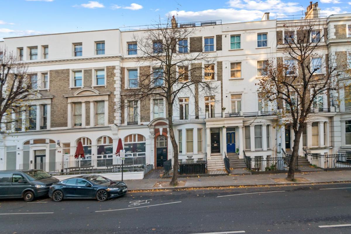 Notting Hill: Stylish 1BR with Terrace – Suite Inn