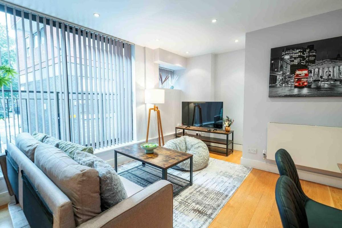 Stunning 3-Bed House in central London