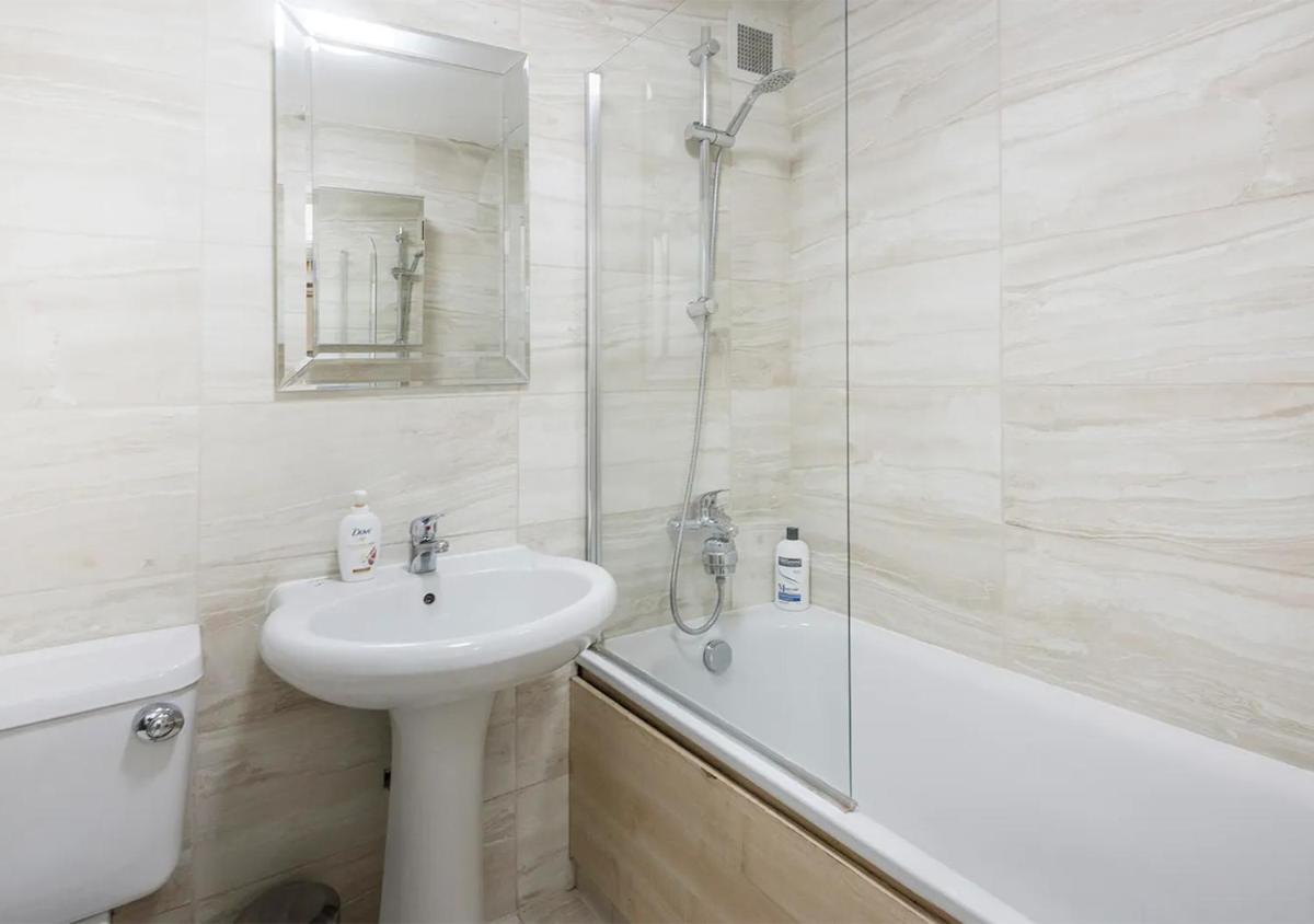 Trendy and Chic Central London 1 Bed Apartment