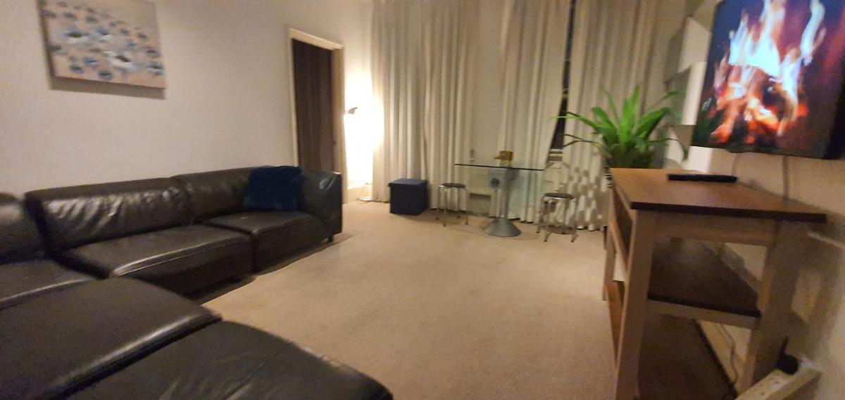 Walk to London Bridge En Suite Apartment with Kitchen