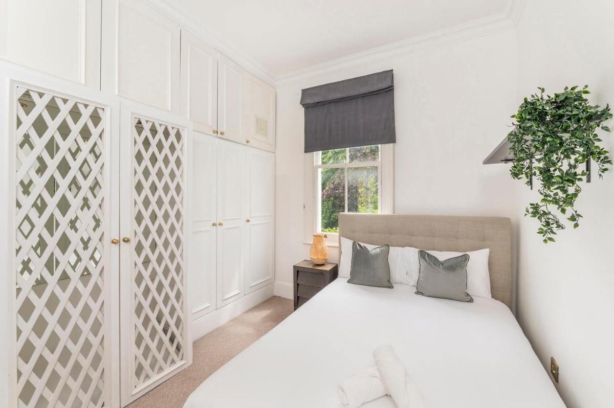 West London Apartments Collection, Holland Park, Earls Court