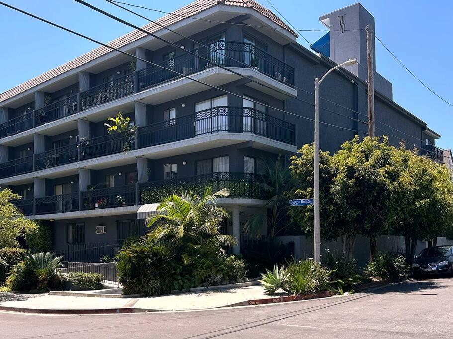 1 BD 1 BATH Condo in Spaulding Square Los Angeles