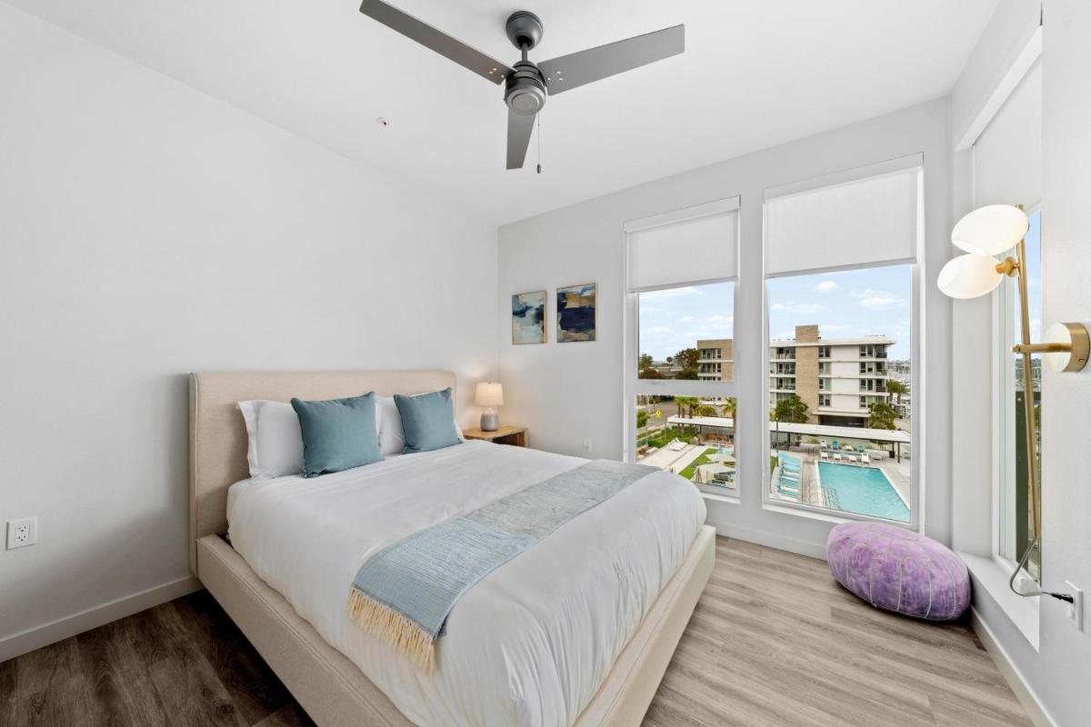 Blue Marlin 3BR Retreat With Marina View Pool