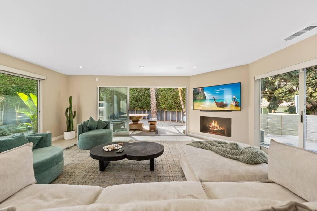 Cheerful 4Bedrooms 2.5Bath Villa Venice Beach CA