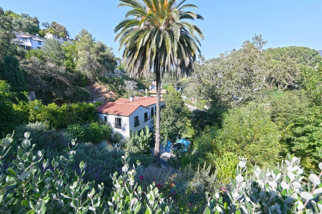 Designer Pool Villa Under the Hollywood Sign