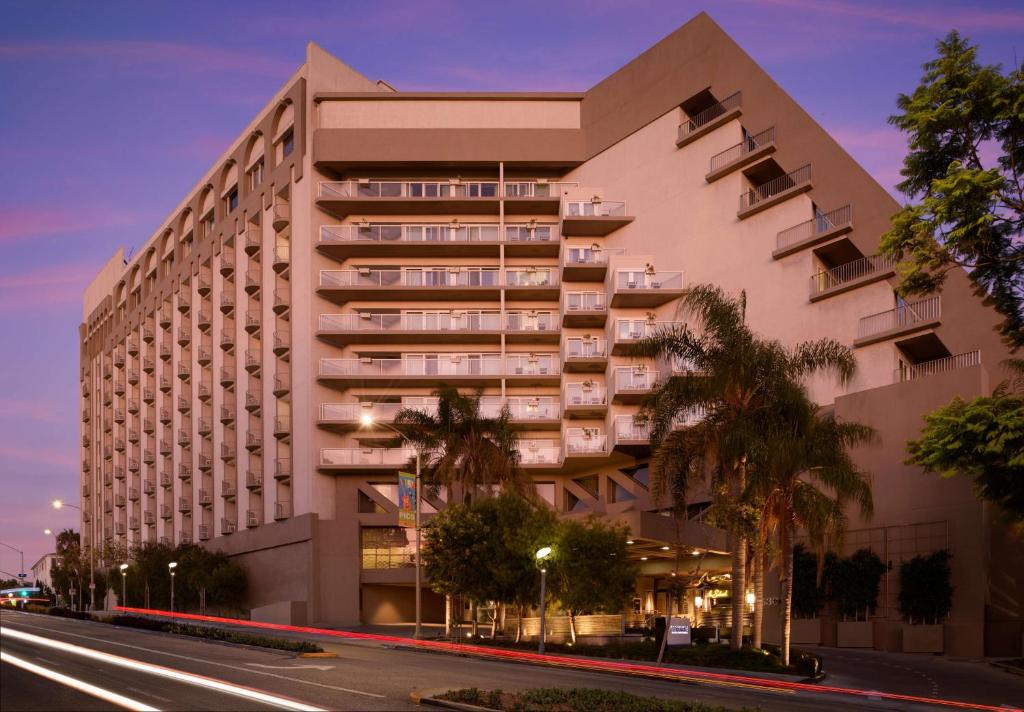 Hyatt Centric Delfina Santa Monica