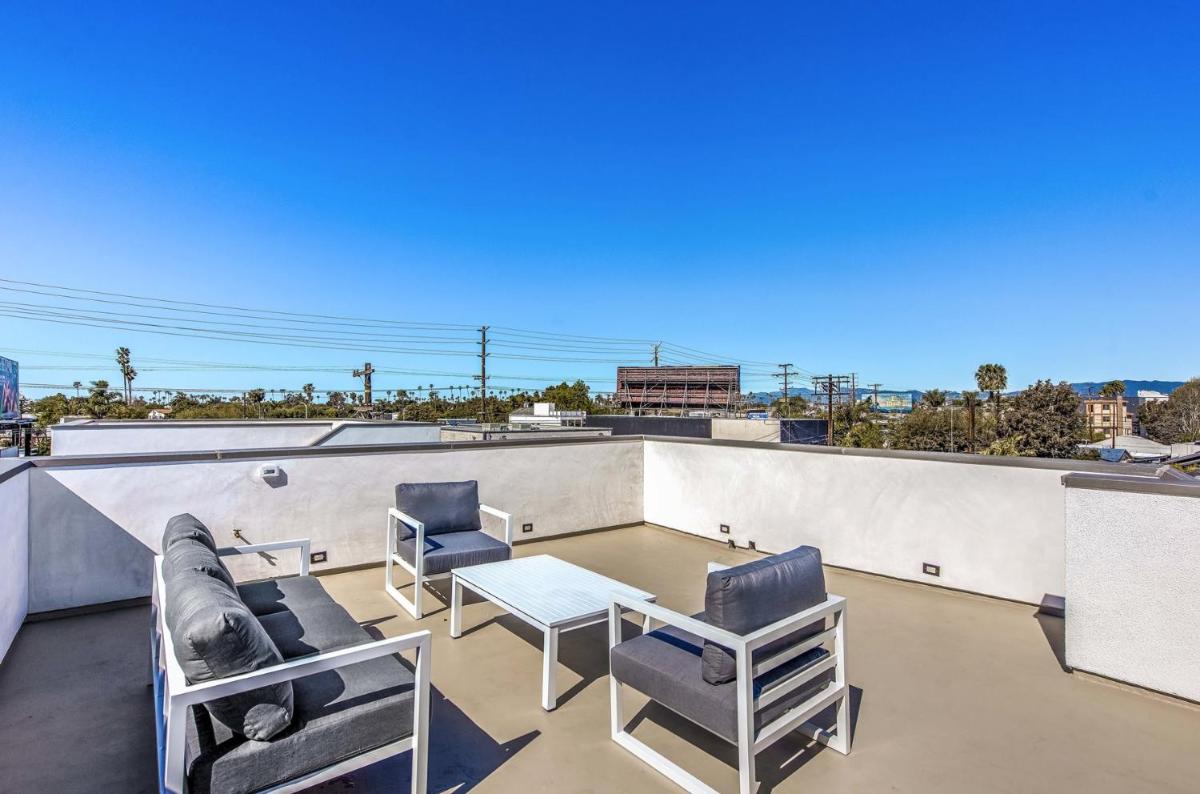 Image 7 of Luxurious Venice Oasis Home