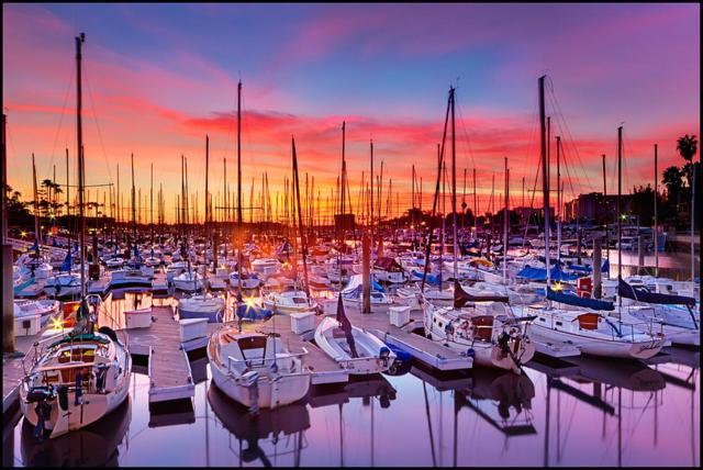 Marina Del Rey’s Grand 2/2 Suite Pool View