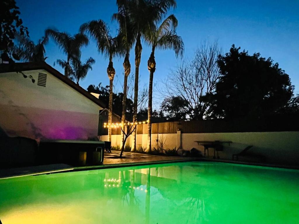 Mediterranean Villa Pool & Jacuzzi & BBQ Malibu & Hollywood Bliss