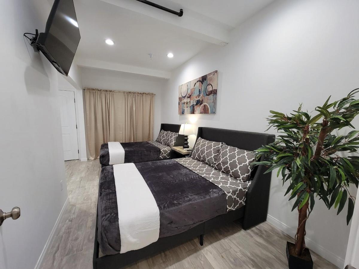 Modern Studio apartment right next to MrC hotel 5 minutes to Rodeo Drive