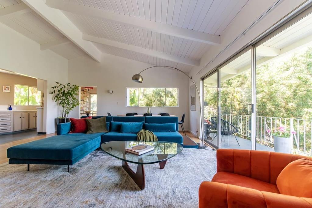 Stunning Hollywood Midcentury Modern-Views-Best Location!