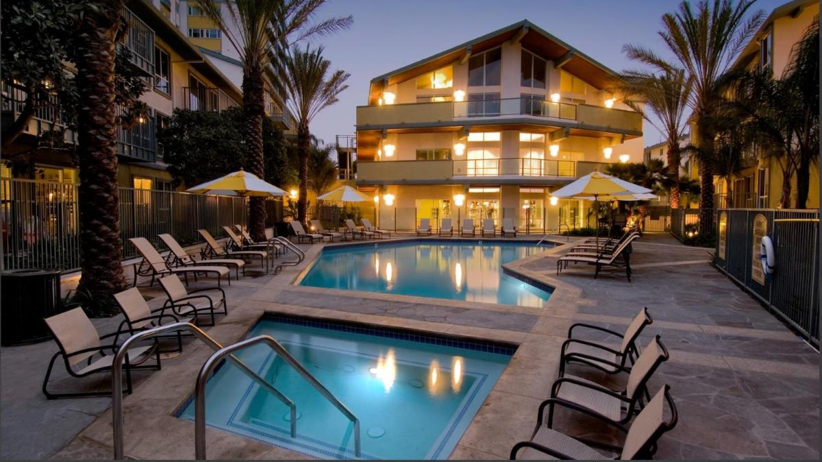 Stunning Ocean View 1BR Venice Beach Marina DelRey