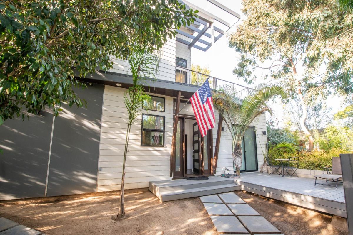 Venice Studio With Outdoor Cabana Apts