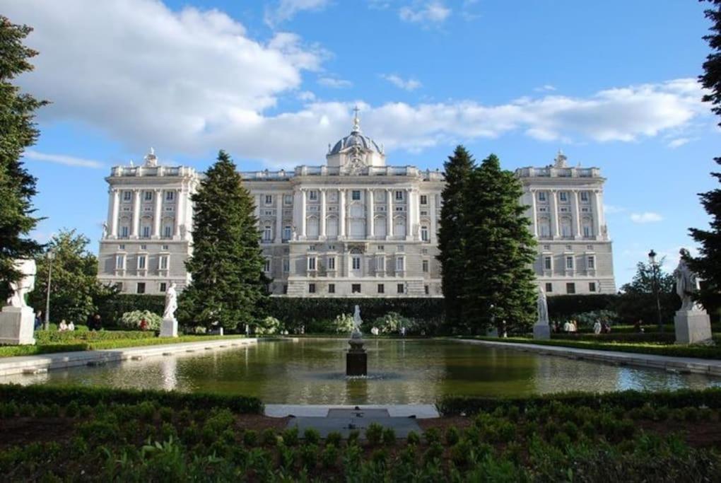 Apartamento con patio en Madrid centro