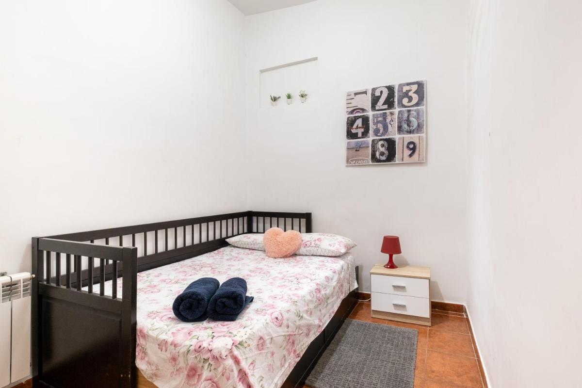 Comfy 4 rooms apt in the heart of Chueca (Madrid center)