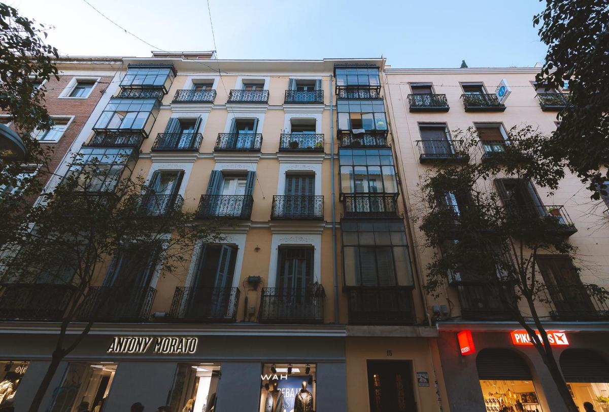 Gran Via V calle Fuencarral 5BR 5BH