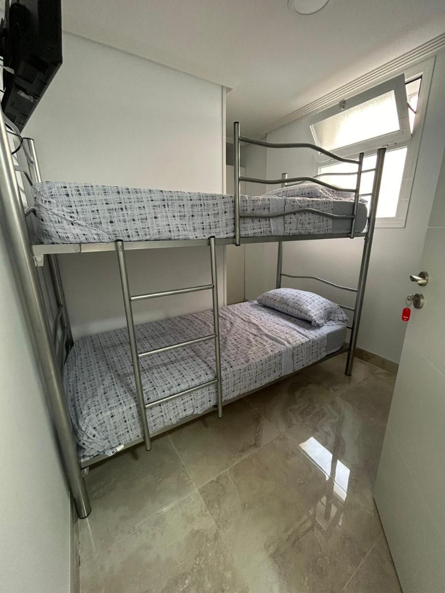 Habitación doble o compartida con baño privado en el centro de Madrid