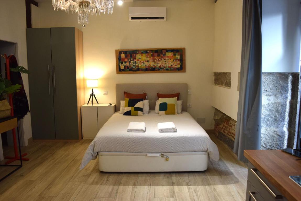 Opera Suites Fidelio , cozy studio in the very center of Madrid