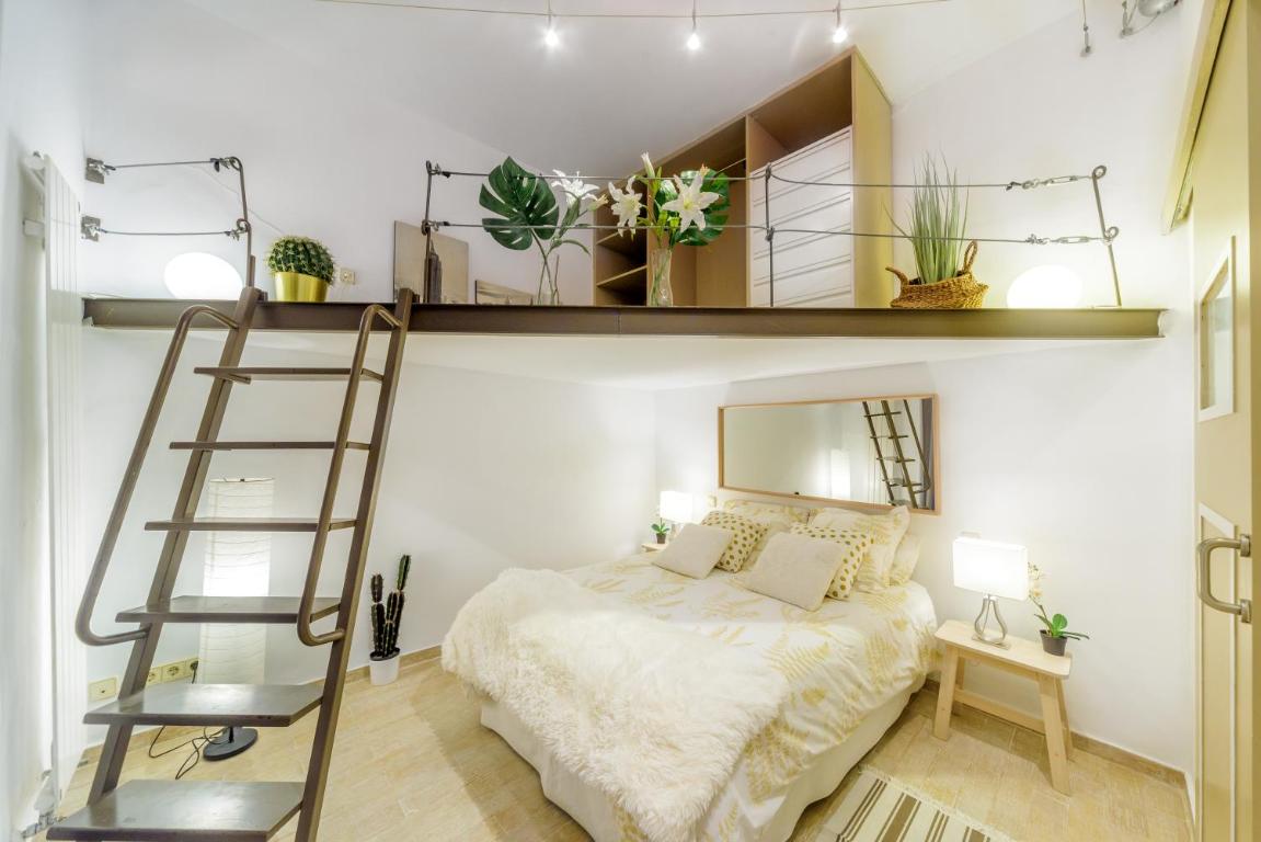 STYLISH LOFT AT CHUECA´S HEART