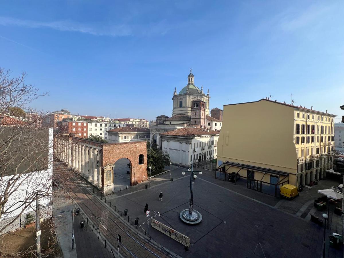 BIG Historical Colonne