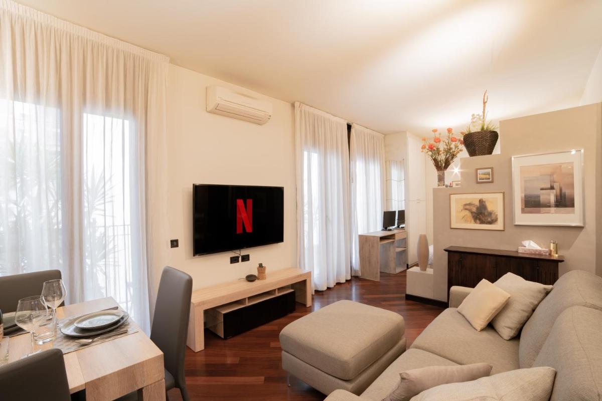 Brera-Centro, Stylish and Central New Apartment