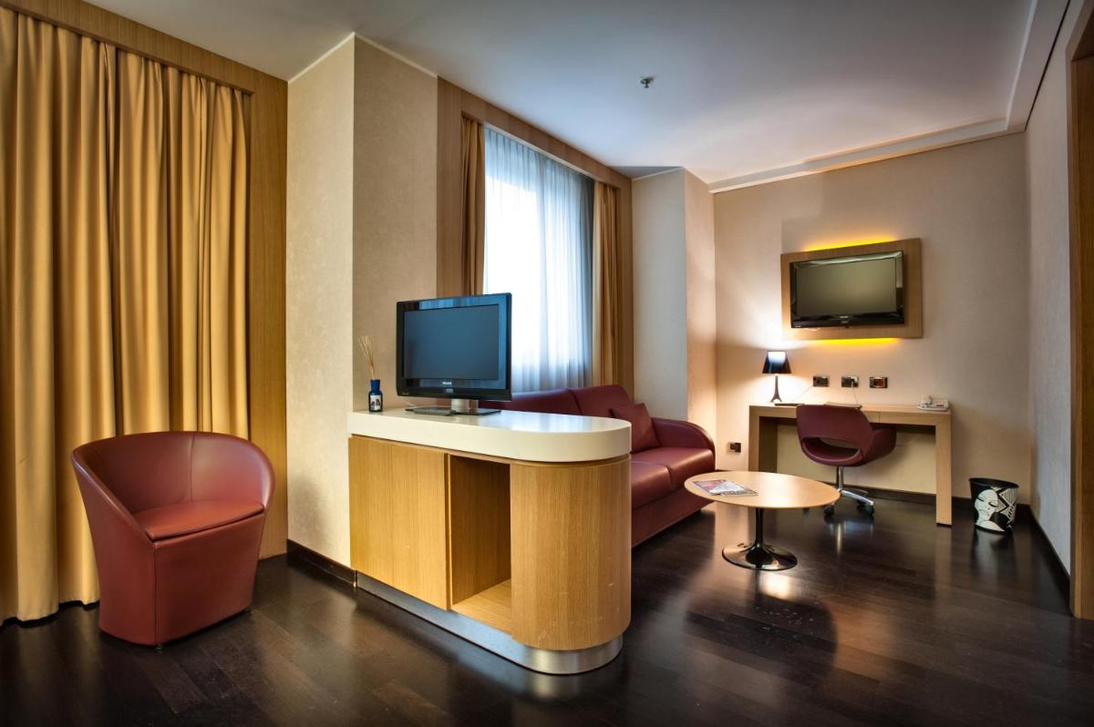 Crowne Plaza Milan City, an IHG Hotel