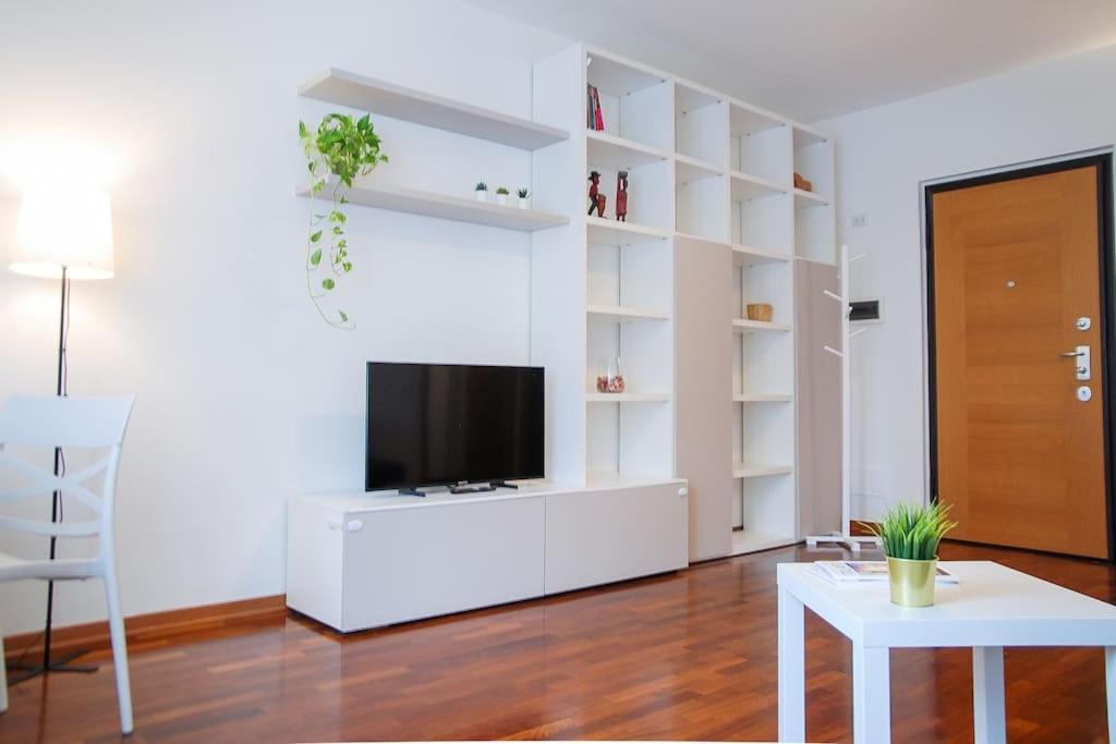 Home & Pet – Milano Trilocale Promenade Santa Giulia