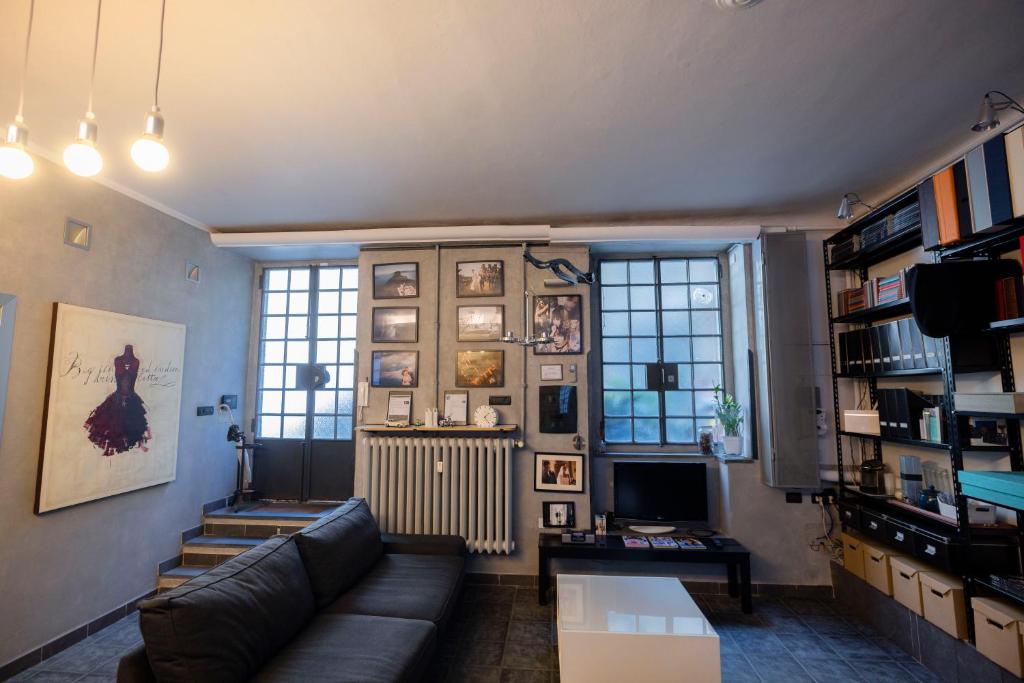 Loft in Stile Industrial – Stazione Centrale