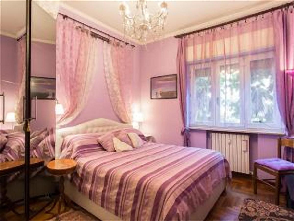 Romantic & Artistic Apartment