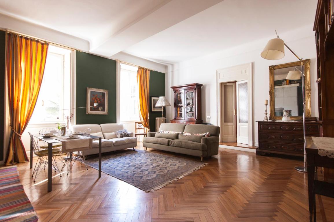 Sophisticated apt near Duomo