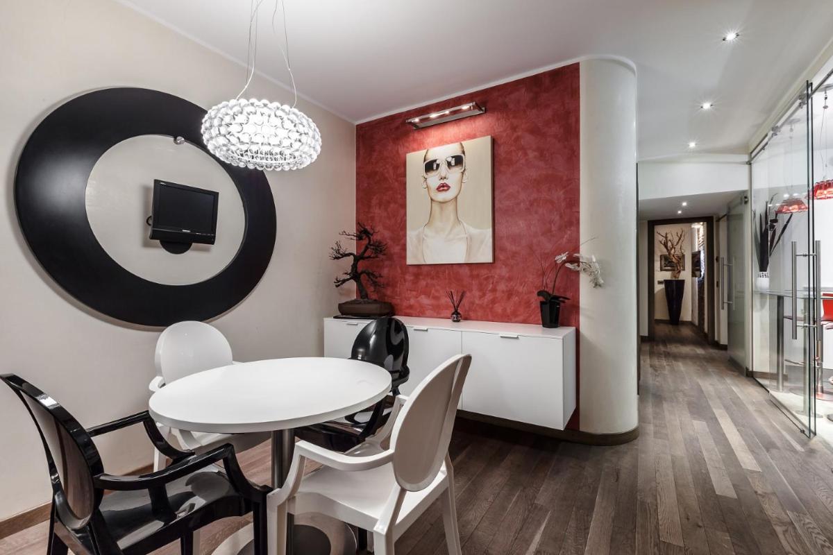 Stylish Suite in Fashion District – Corso Venezia