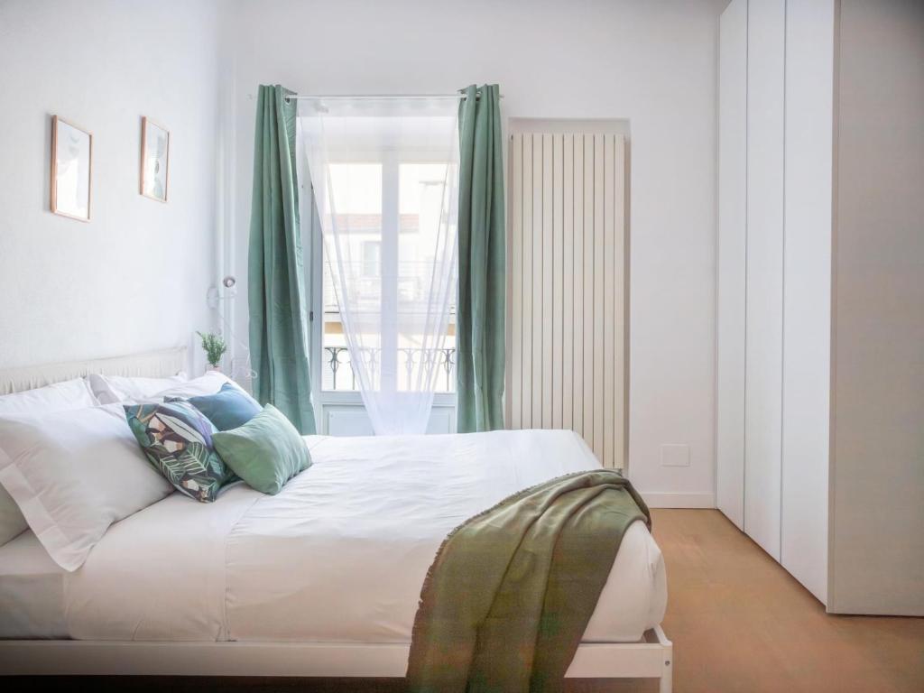 The Best Rent – Two-Bedroom apartment in Navigli area