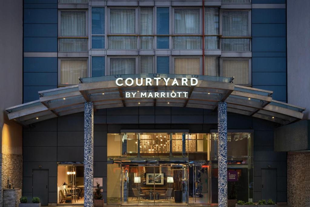 Courtyard by Marriott New York Manhattan / Soho