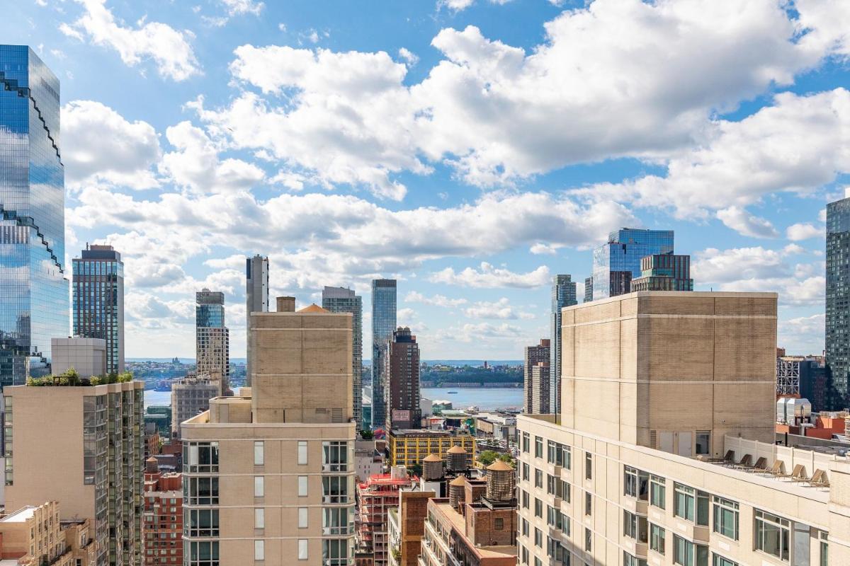 Courtyard by Marriott Times Square West